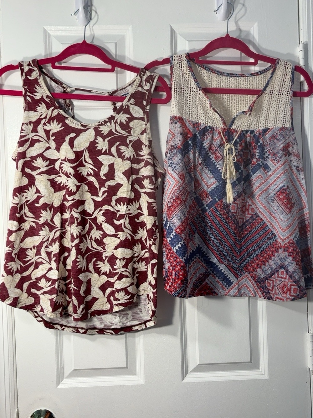 Women’s 3-Piece Sleeveless Summer Top Bundle – Floral & Boho – M/XL - Picture 4 of 10